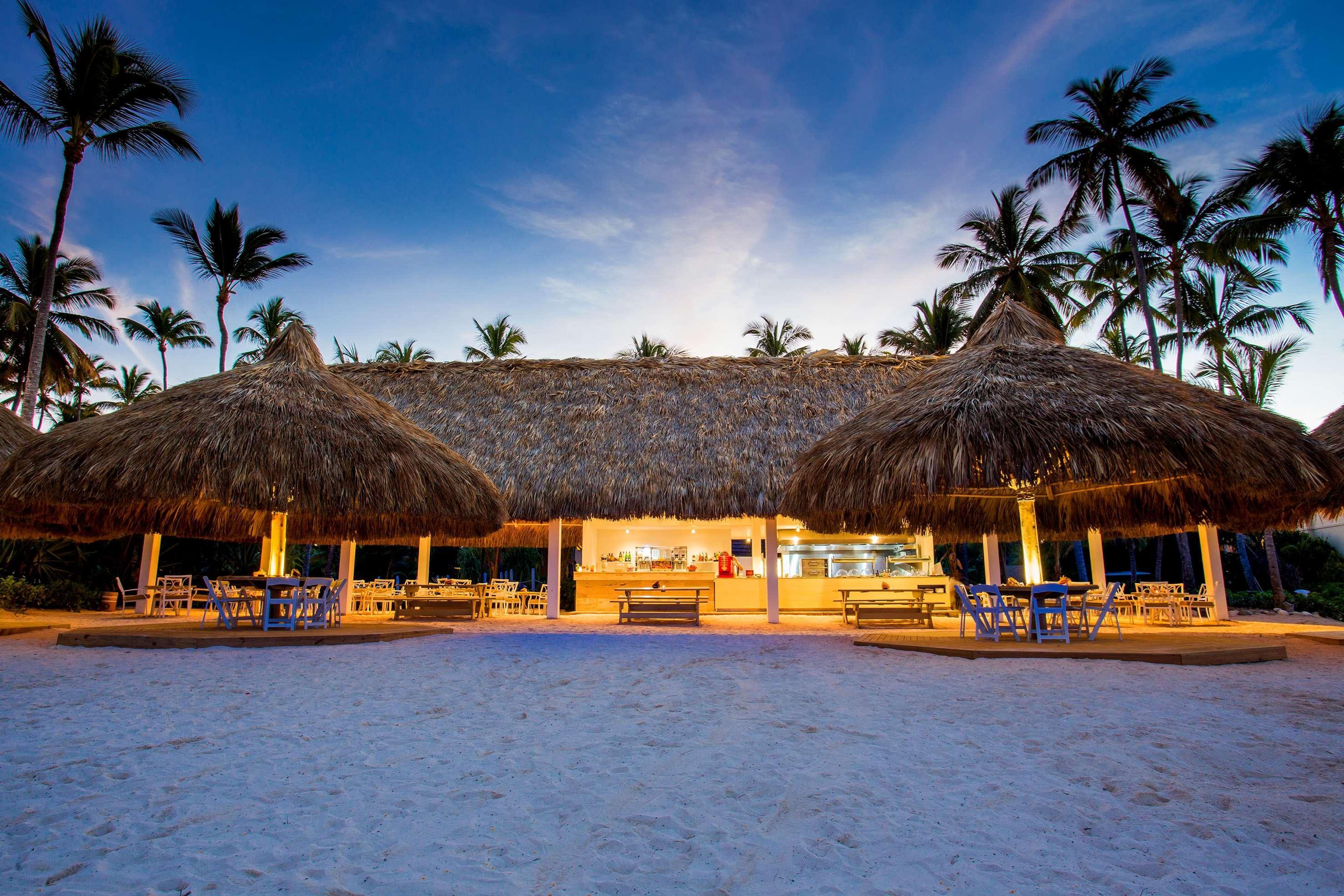 Meliá Caribe Beach Resort-All Inclusive Punta Cana Esterno foto Sunset at the beach
