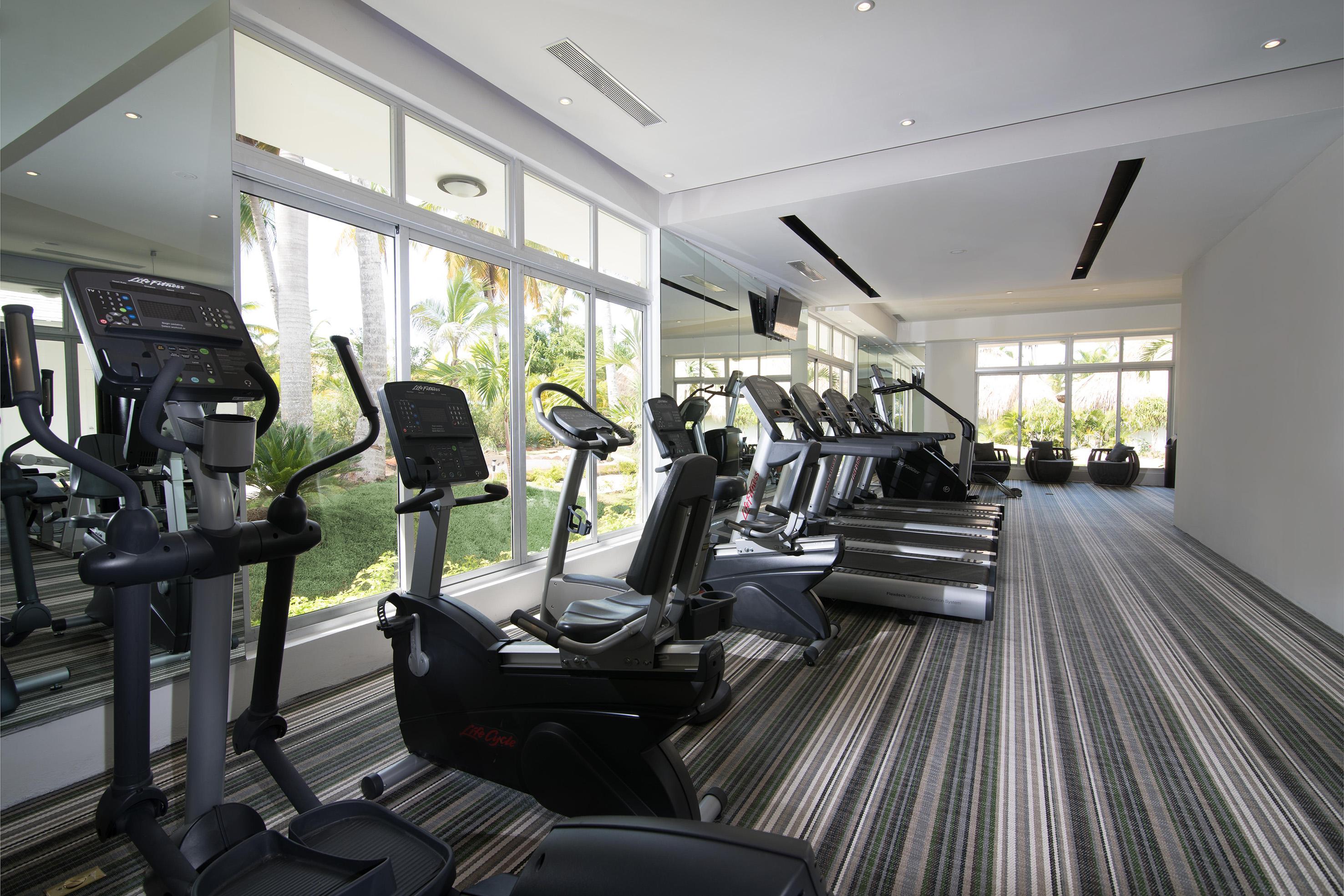 Meliá Caribe Beach Resort-All Inclusive Punta Cana Esterno foto The gym at the Sheraton Club
